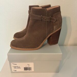 Sole Society Lyriq Dark Taupe Suede Ankle Booties Size 10 M